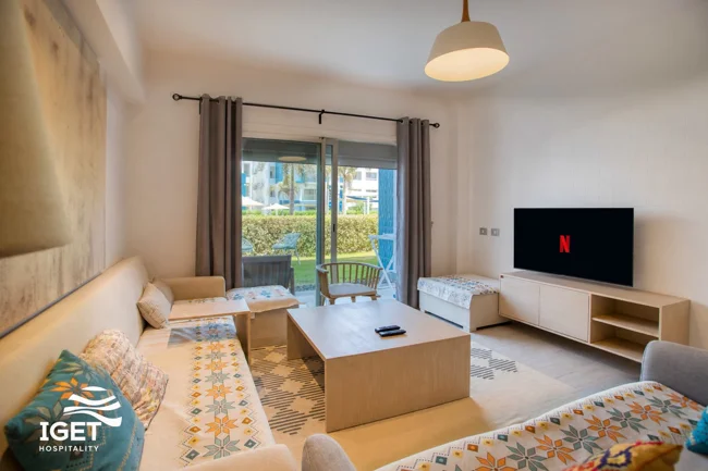 Image of Luxury Serviced Apartment with Direct Sea & Pool Views